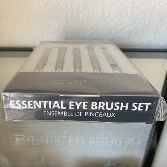 NEW/SEALED Sephora Essential Eye Brush Set 5-piece Synthetic Makeup Brushes - Picture 6 of 8
